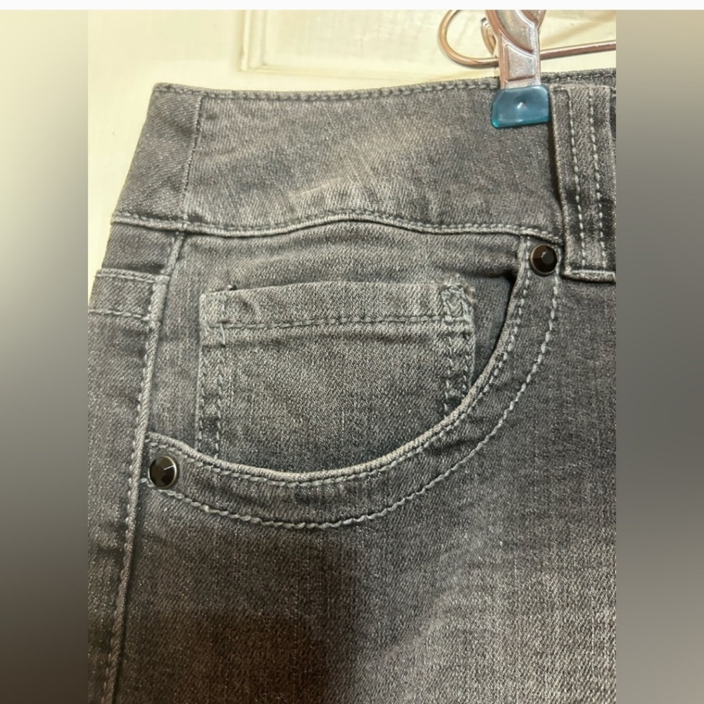 NWOT Torrid  denim short skirt gray size 24